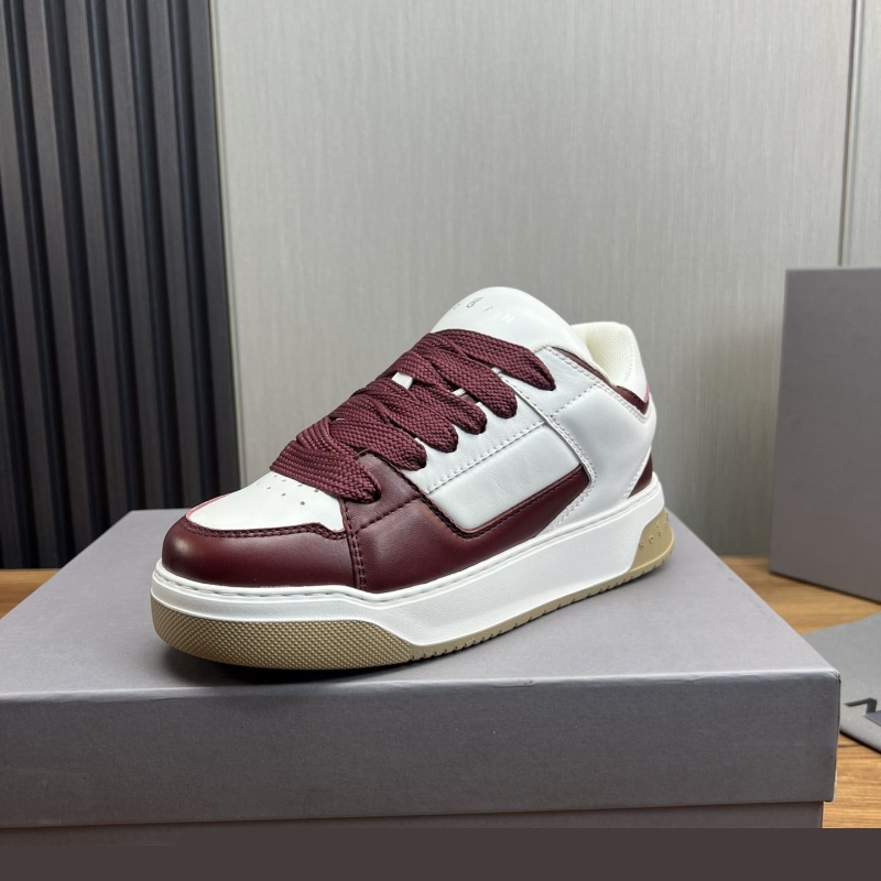 Hogan Sneakers
